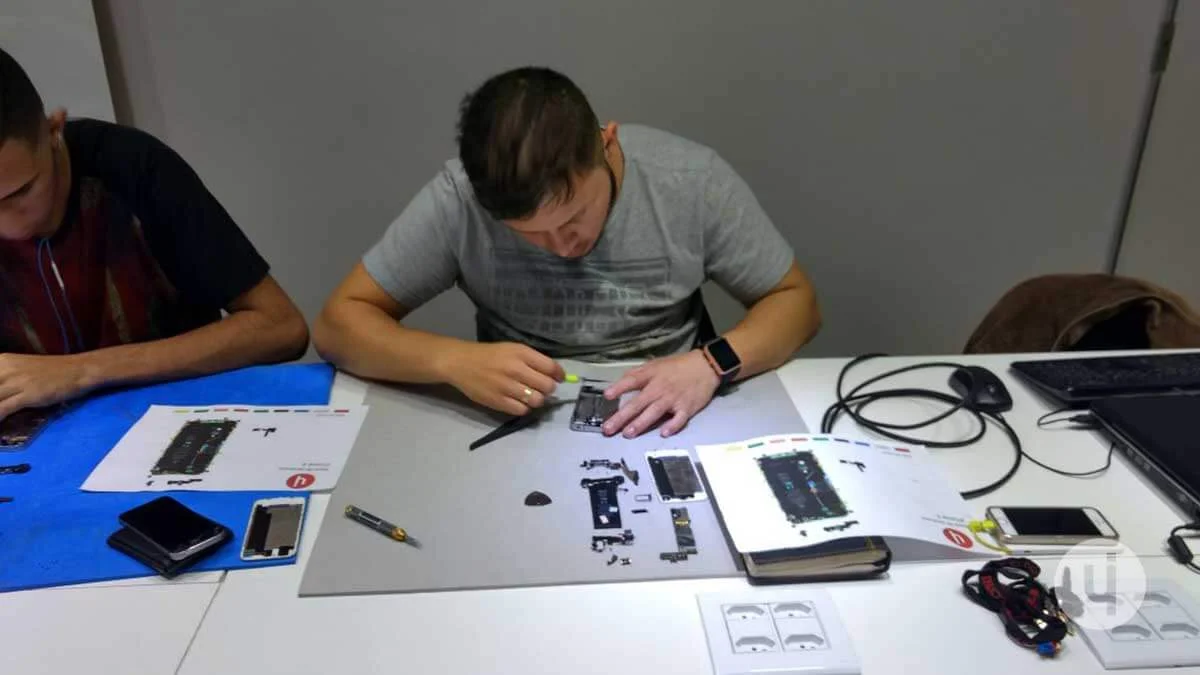 Curso presencial de manutenção de smartphones